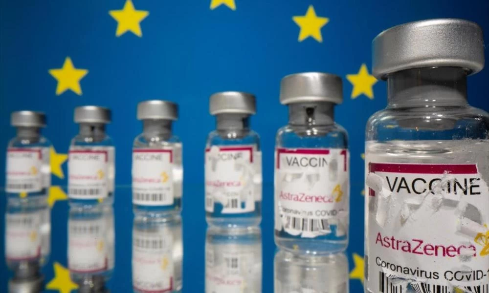 AstraZeneca: Η ισχυρή ανοσολογική αντίδραση ευθύνεται για τις θρομβώσεις